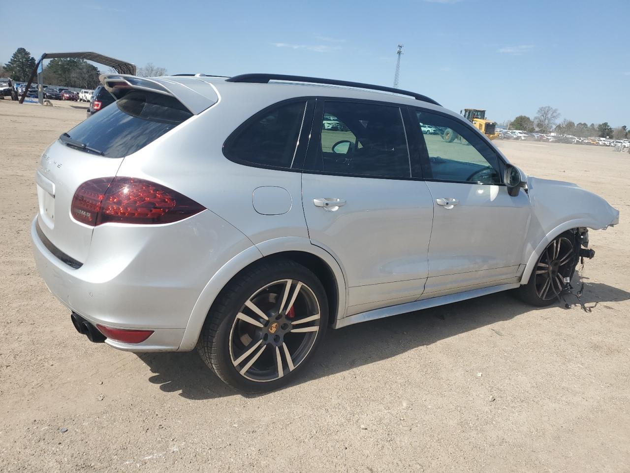 2014 Porsche Cayenne Gts - Фото 3