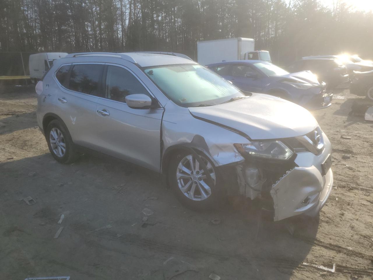 2015 Nissan Rogue S - Фото 4