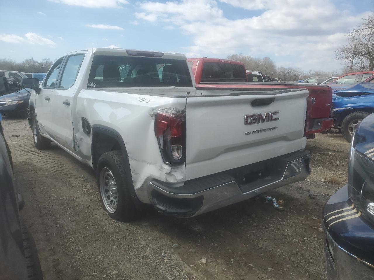 2024 GMC Sierra K1500 - Фото 2