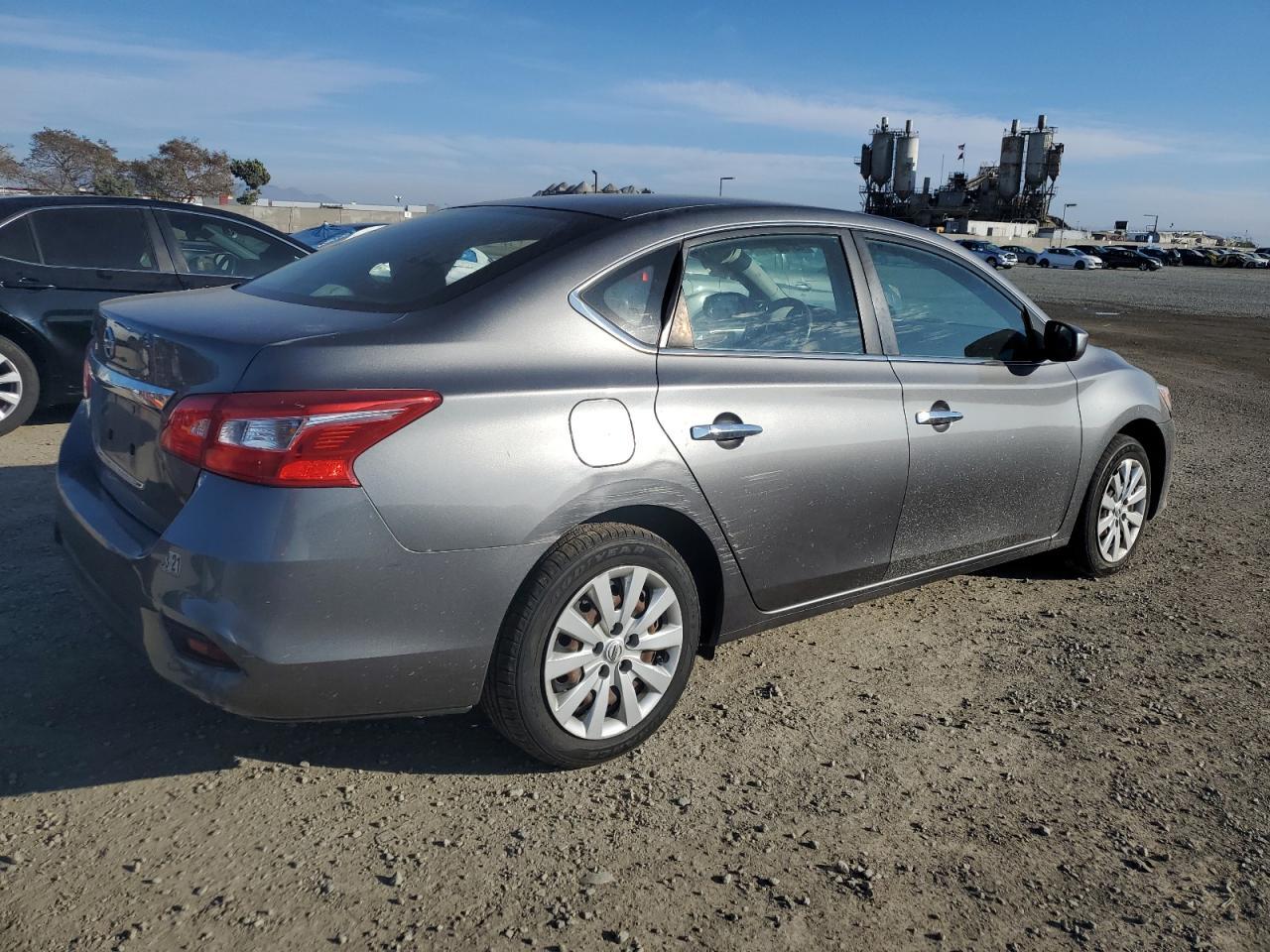 2016 Nissan Sentra S - Фото 3