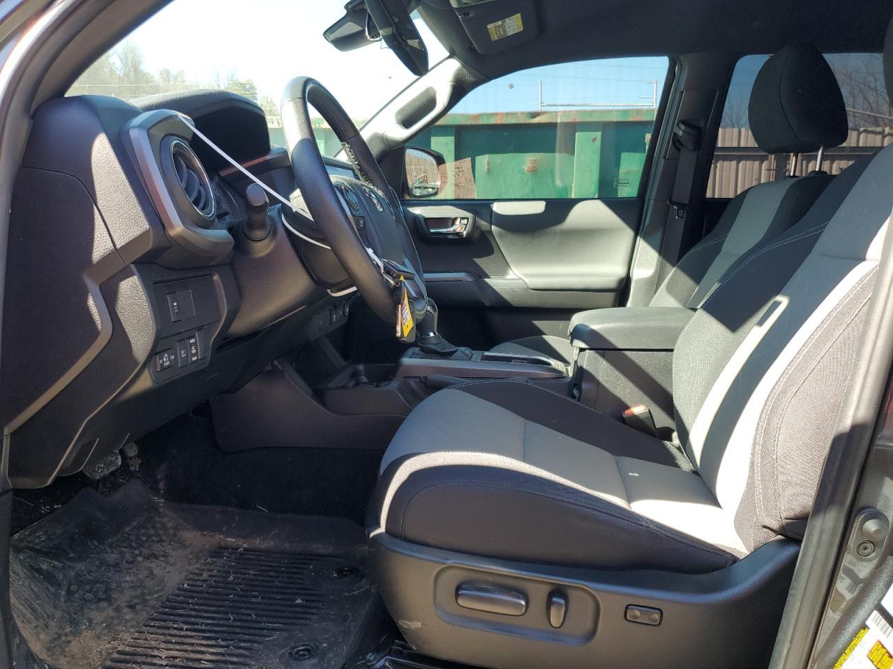 2023 Toyota Tacoma Double Cab - Image 7