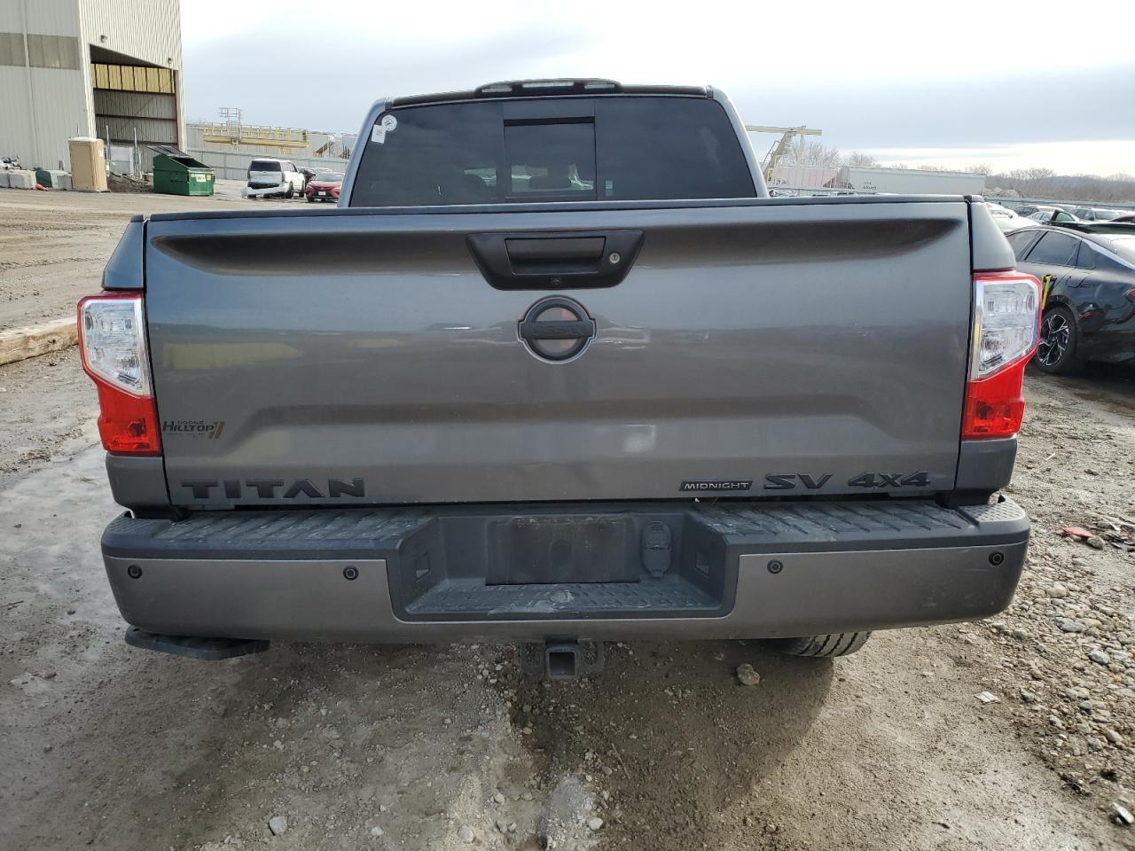 2018 Nissan Titan Sv - Фото 6