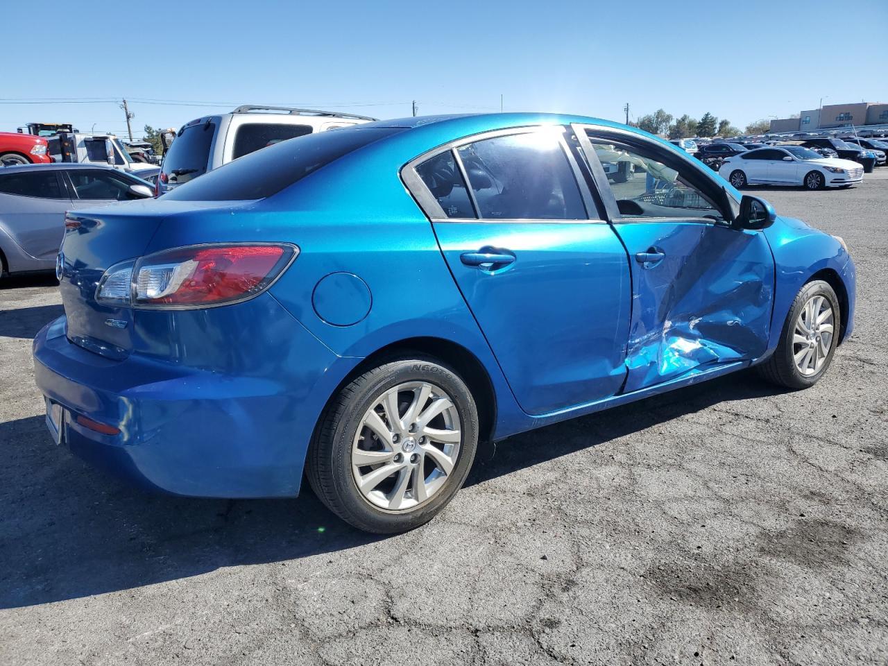 2012 Mazda 3 I - Фото 3