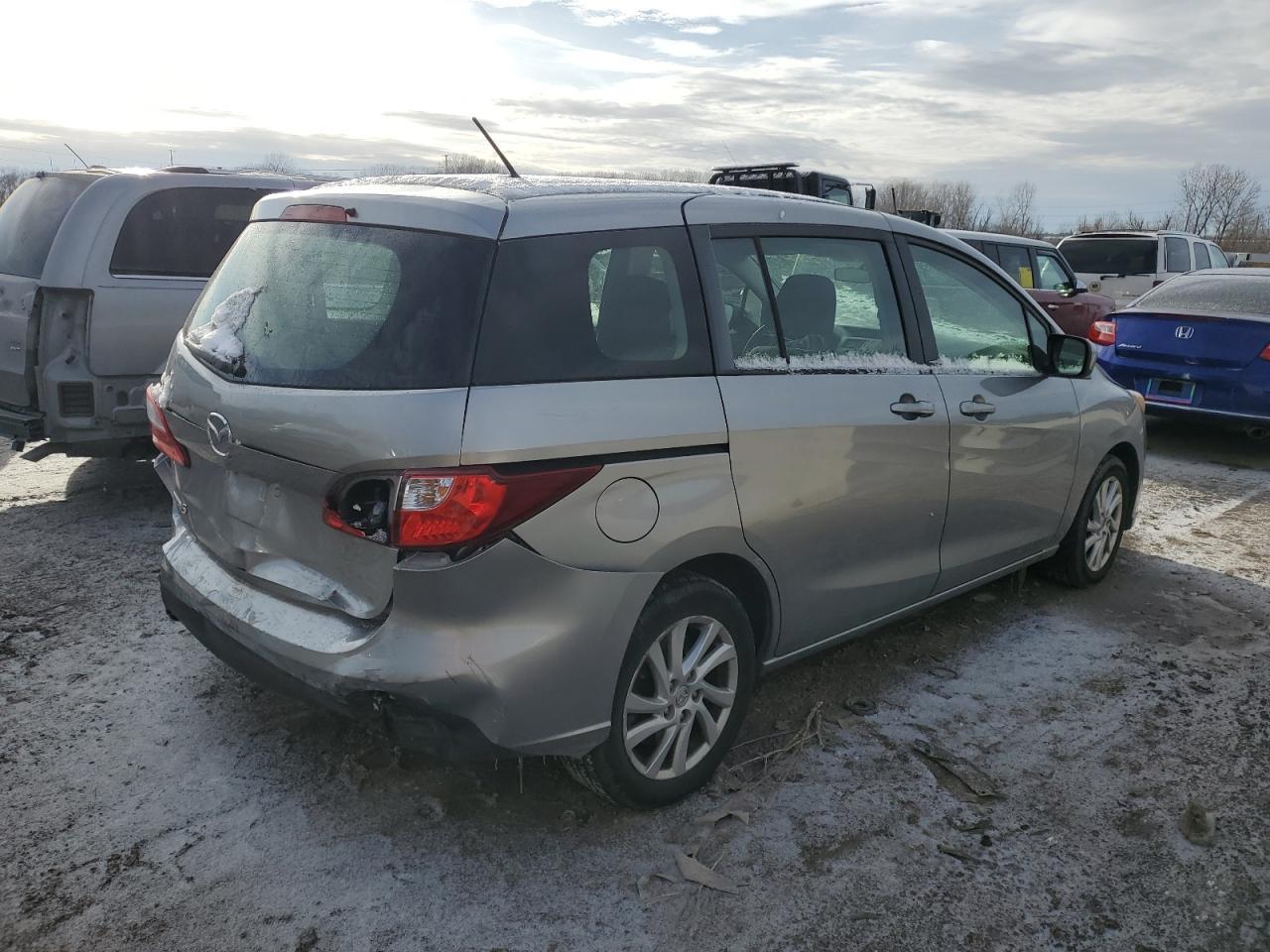 2012 Mazda 5 - Image 3