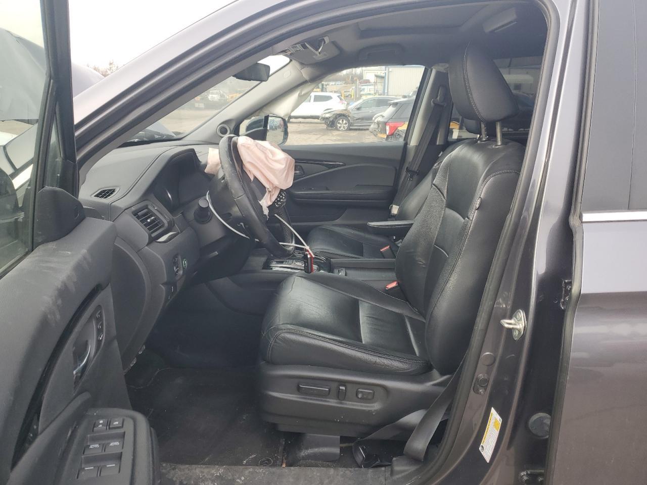 2019 Honda Pilot Touring - Image 7