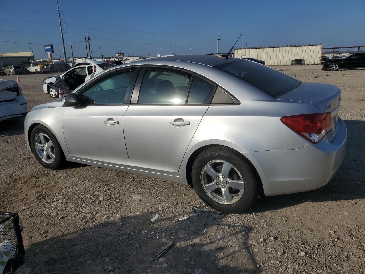 2014 Chevrolet Cruze Ls - Фото 2