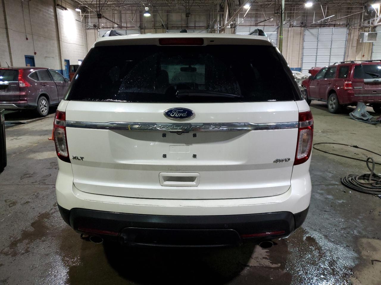 2014 Ford Explorer Xlt - Image 6