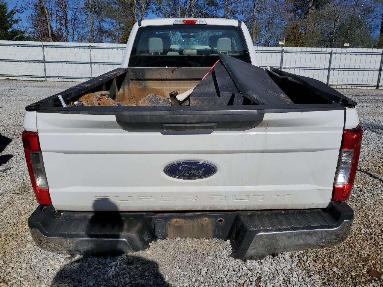 2018 Ford F250 Super Duty - Фото 6