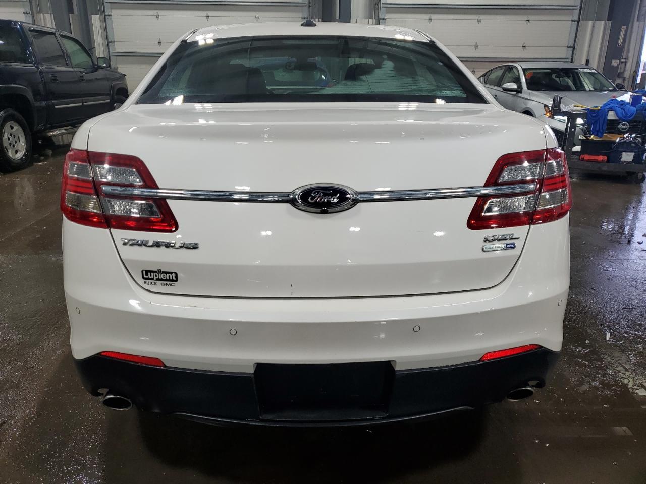 2015 Ford Taurus Sel - Image 6