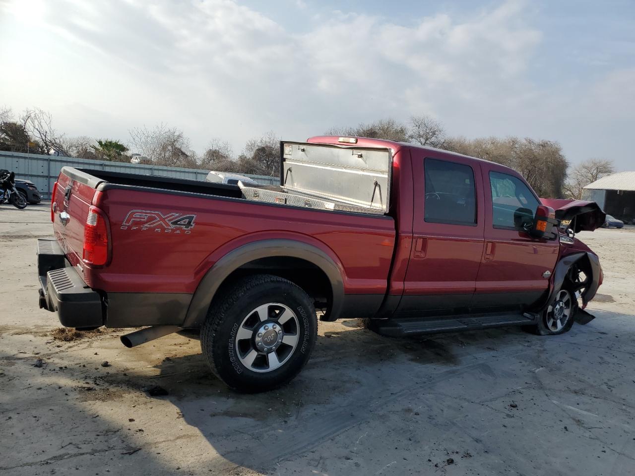 2015 Ford F250 Super Duty - Фото 3