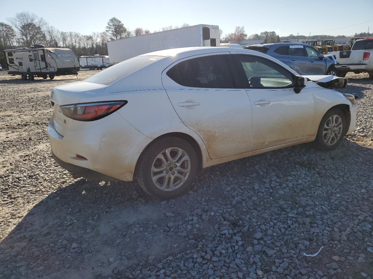 2018 Toyota Yaris Ia - Фото 3