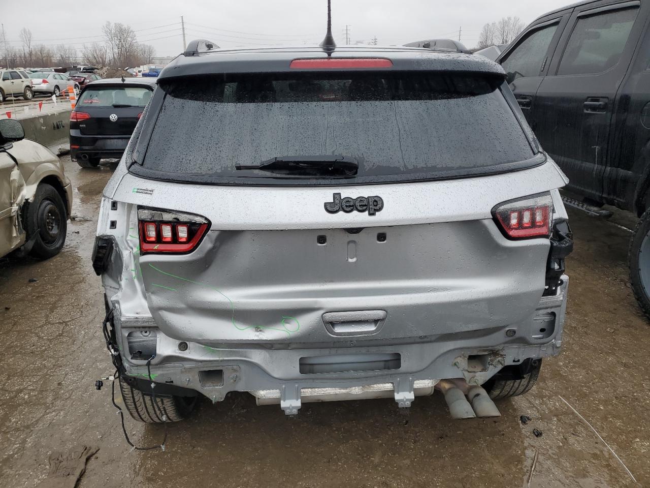 2021 Jeep Compass Latitude - Фото 6