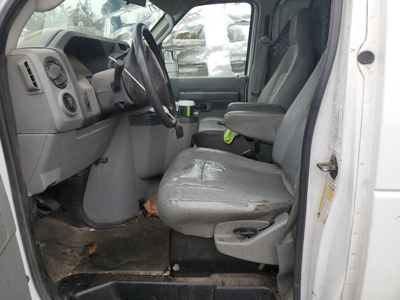 2012 Ford Econoline E150 Van - Фото 7