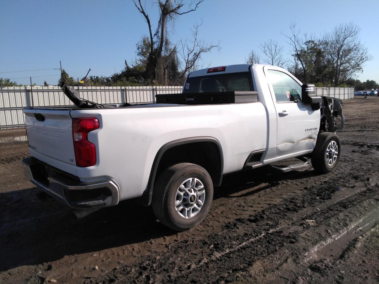 2022 Chevrolet Silverado C2500 Heavy Duty Lt - Image 3