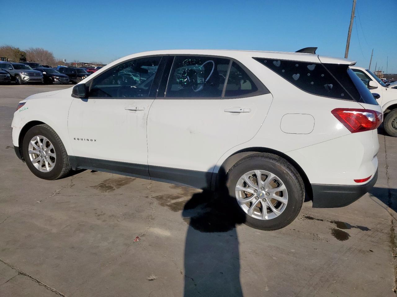 2019 Chevrolet Equinox Ls - Фото 2