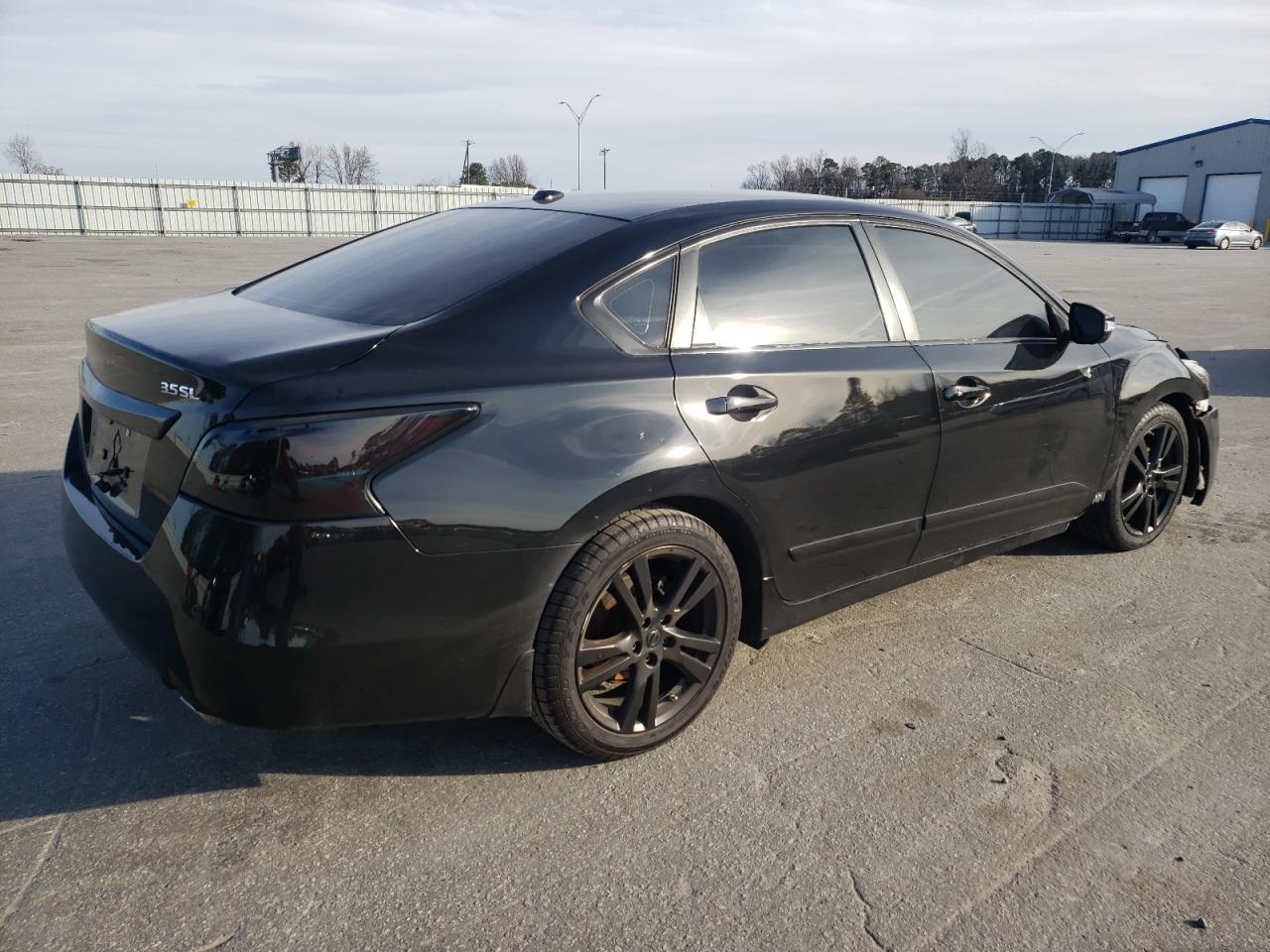 2015 Nissan Altima 3.5S - Фото 3