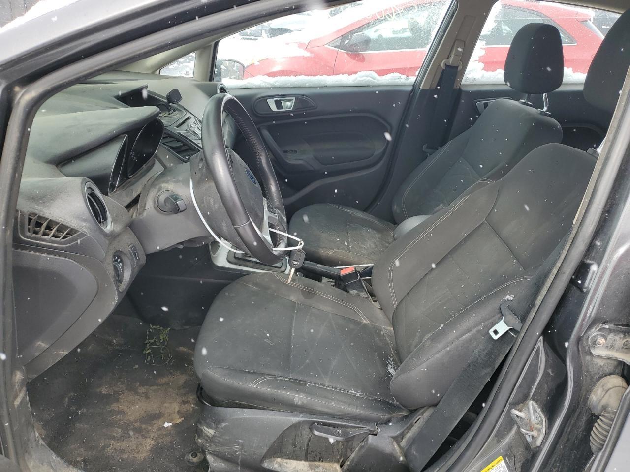 2016 Ford Fiesta Se - Фото 7