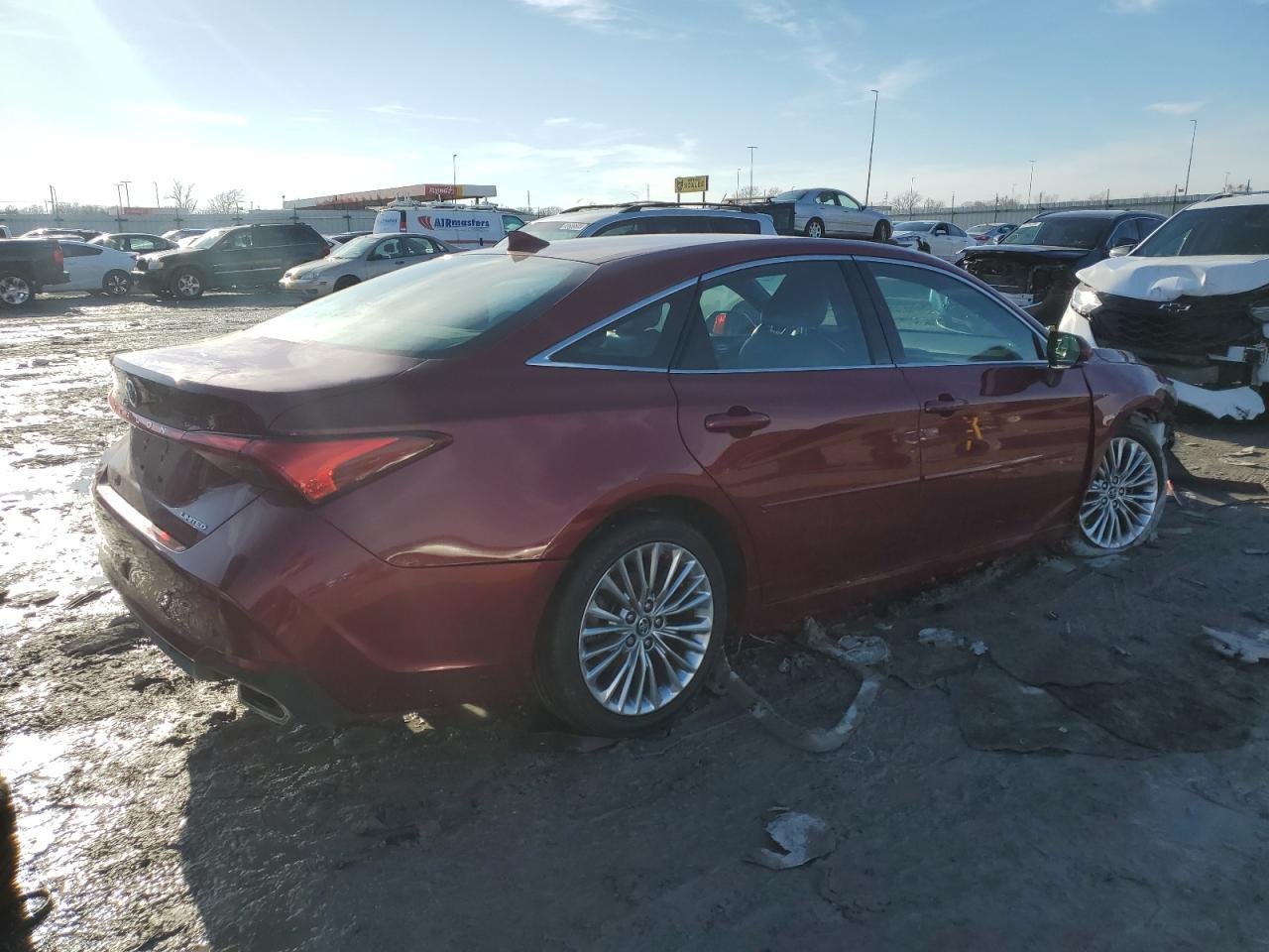 2019 Toyota Avalon Xle - Фото 3
