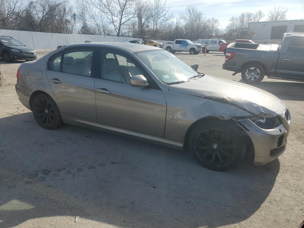 2011 BMW 328 Xi - Фото 4