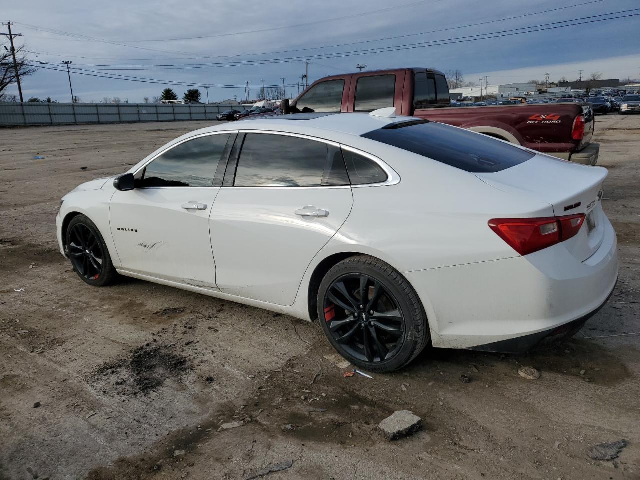 2018 Chevrolet Malibu Lt - Фото 2