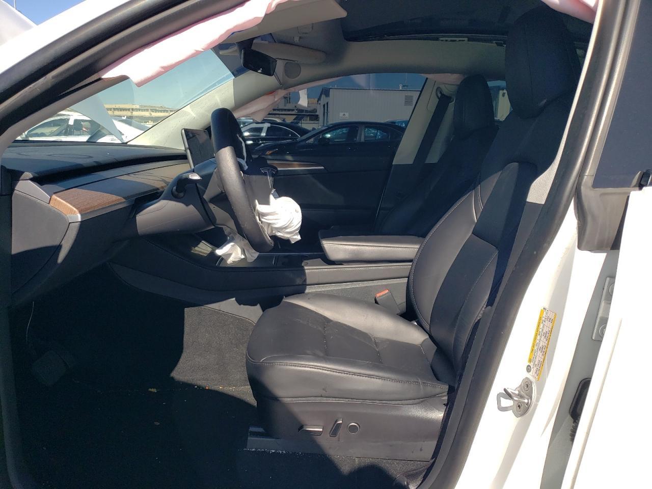 2023 Tesla Model Y - Image 7
