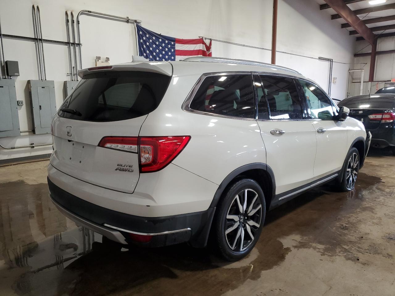 2020 Honda Pilot Elite - Image 3
