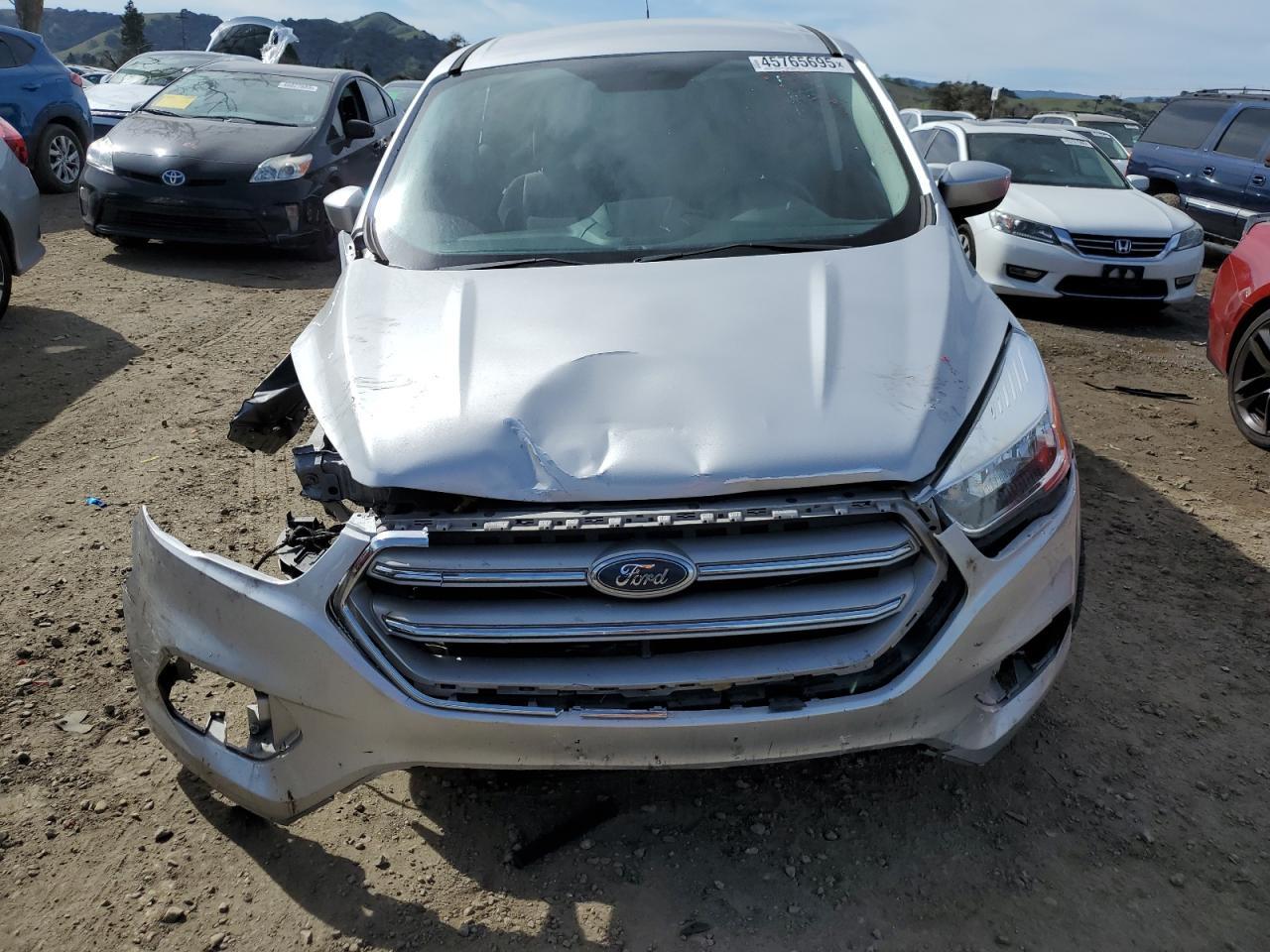 2019 Ford Escape Se - Фото 5