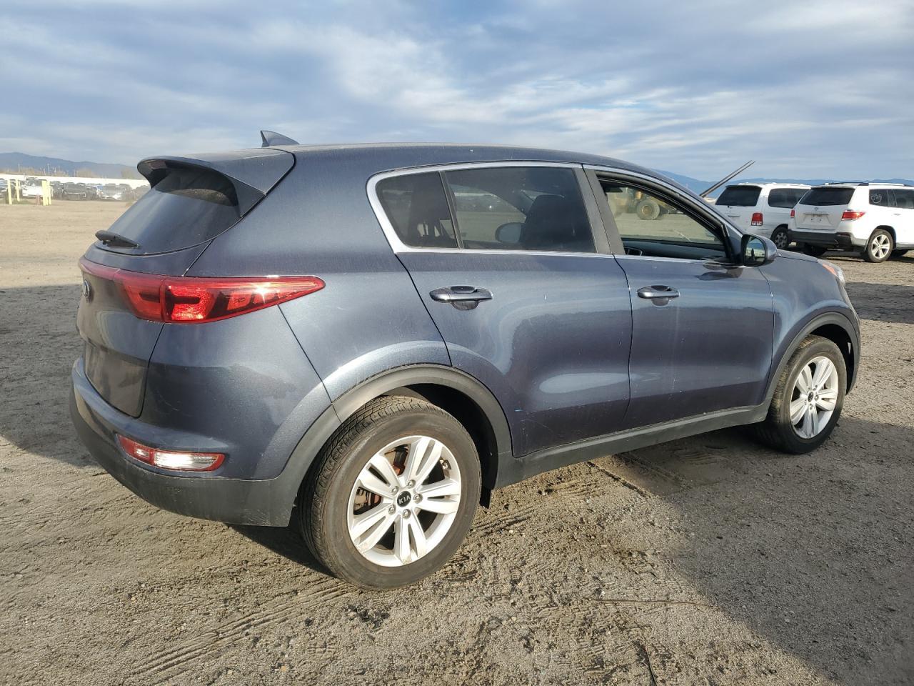 2019 Kia Sportage Lx - Image 3