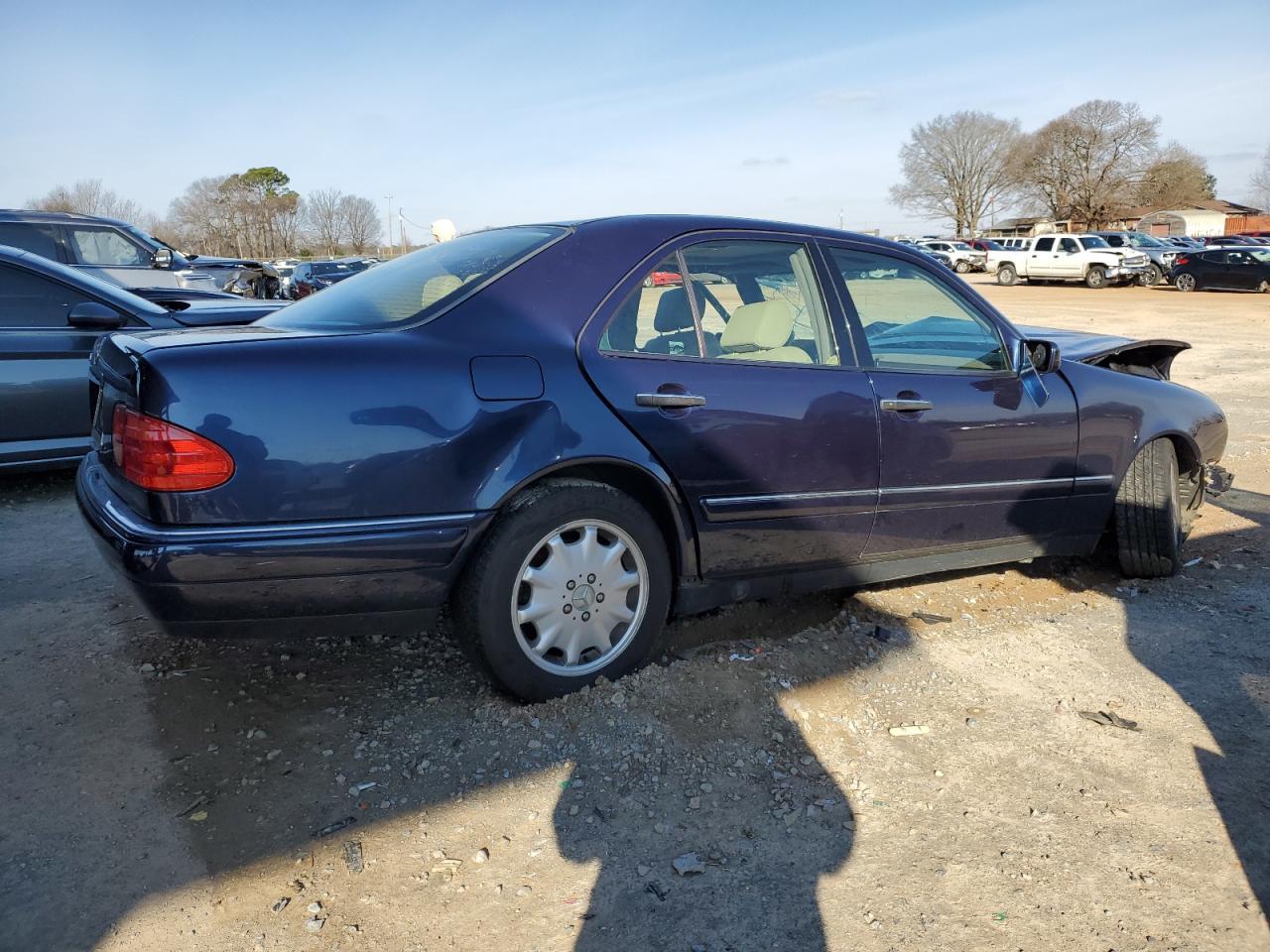 1998 Mercedes-Benz E 320 - Image 3