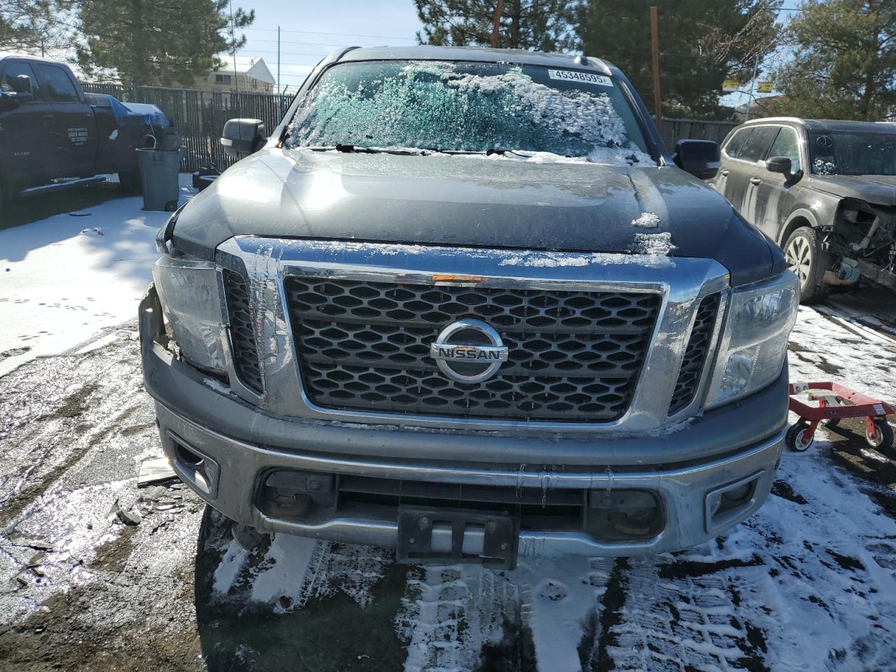 2017 Nissan Titan Sv - Фото 5