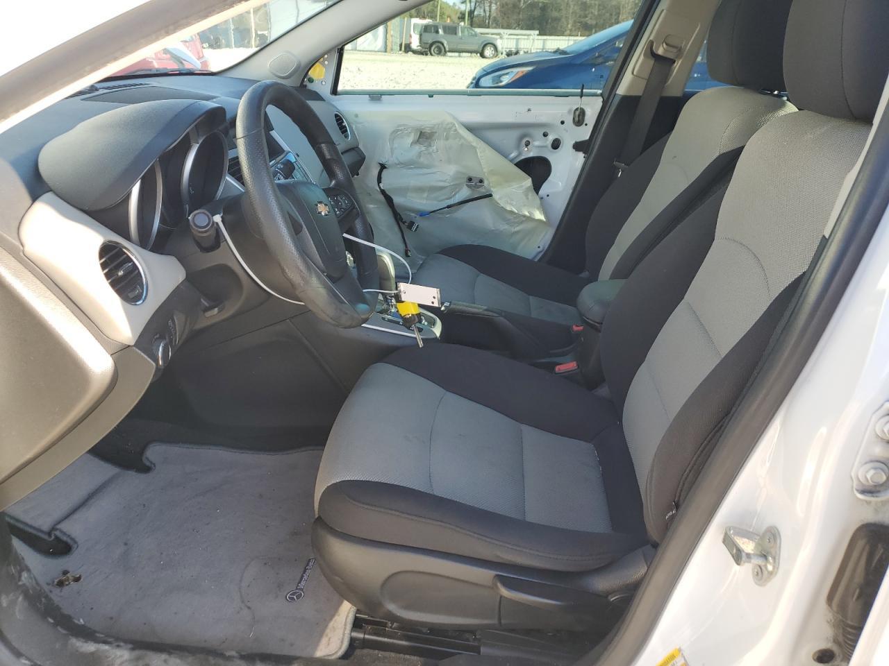 2015 Chevrolet Cruze Ls - Фото 7