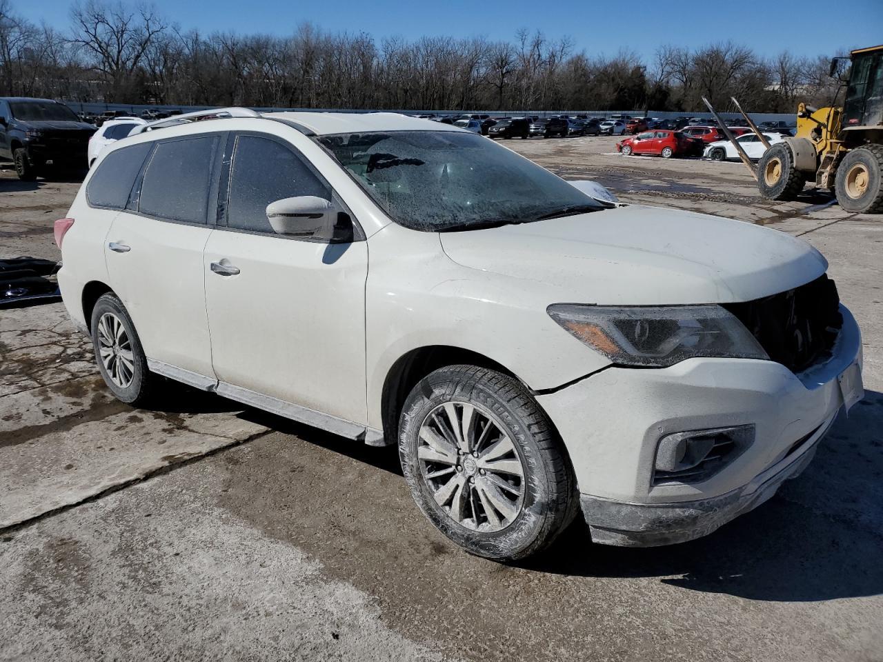2019 Nissan Pathfinder S - Фото 4