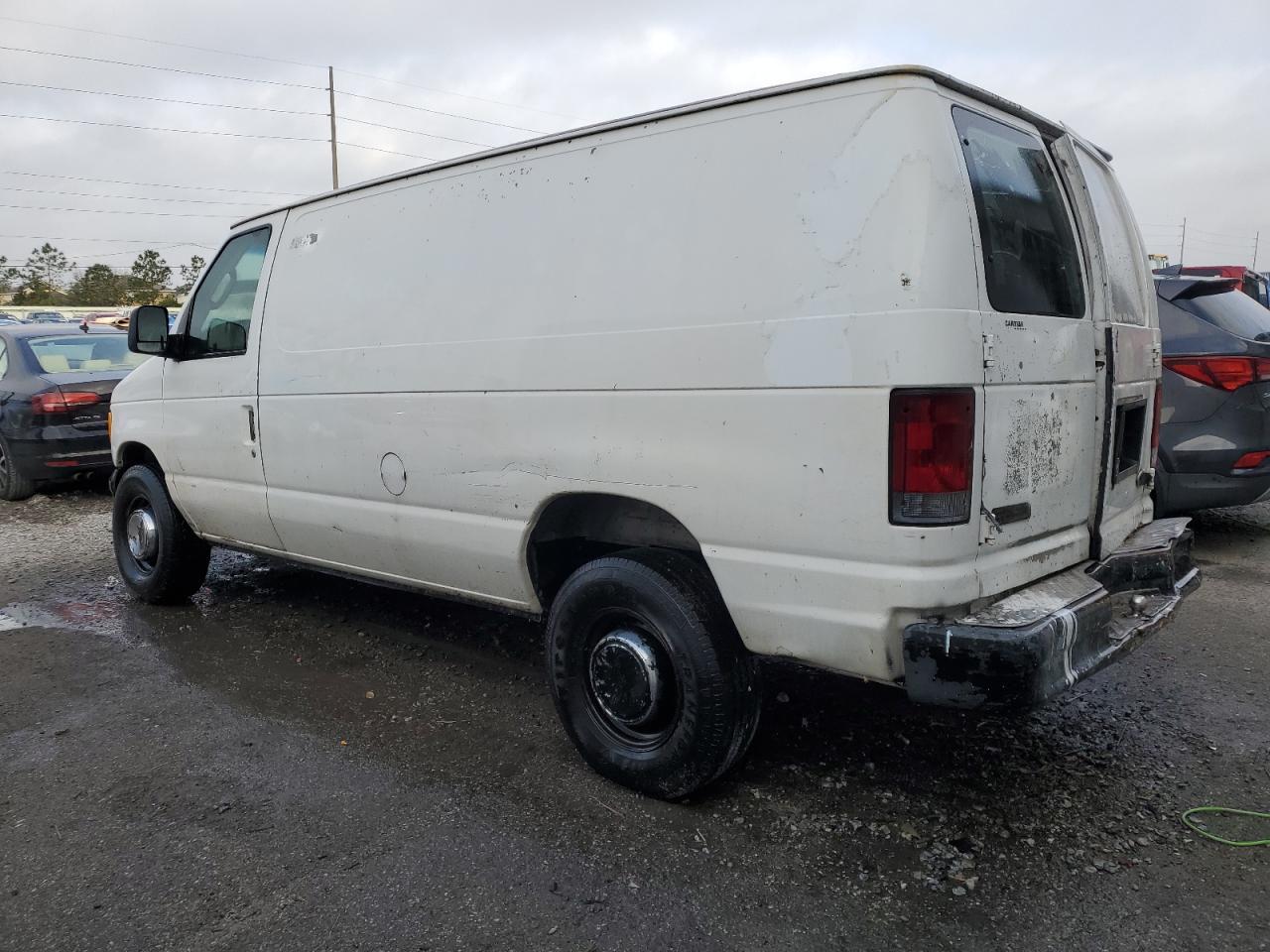 2003 Ford Econoline Cargo E-25 - Фото 2