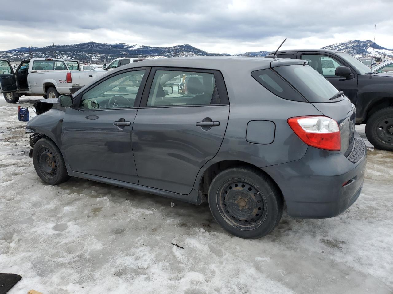 2010 Toyota Corolla Matrix - Image 2