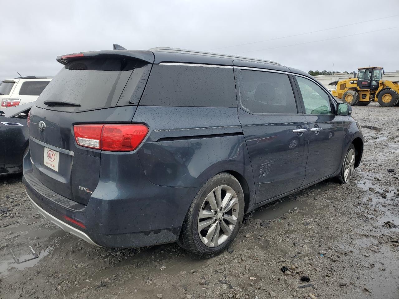 2016 Kia Sedona Sxl - Image 3