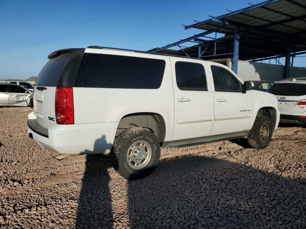 2007 GMC Yukon Xl K2500 - Фото 3