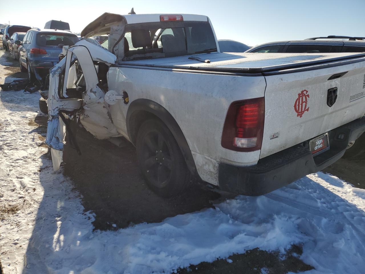 2019 Ram 1500 Classic Slt - Фото 2