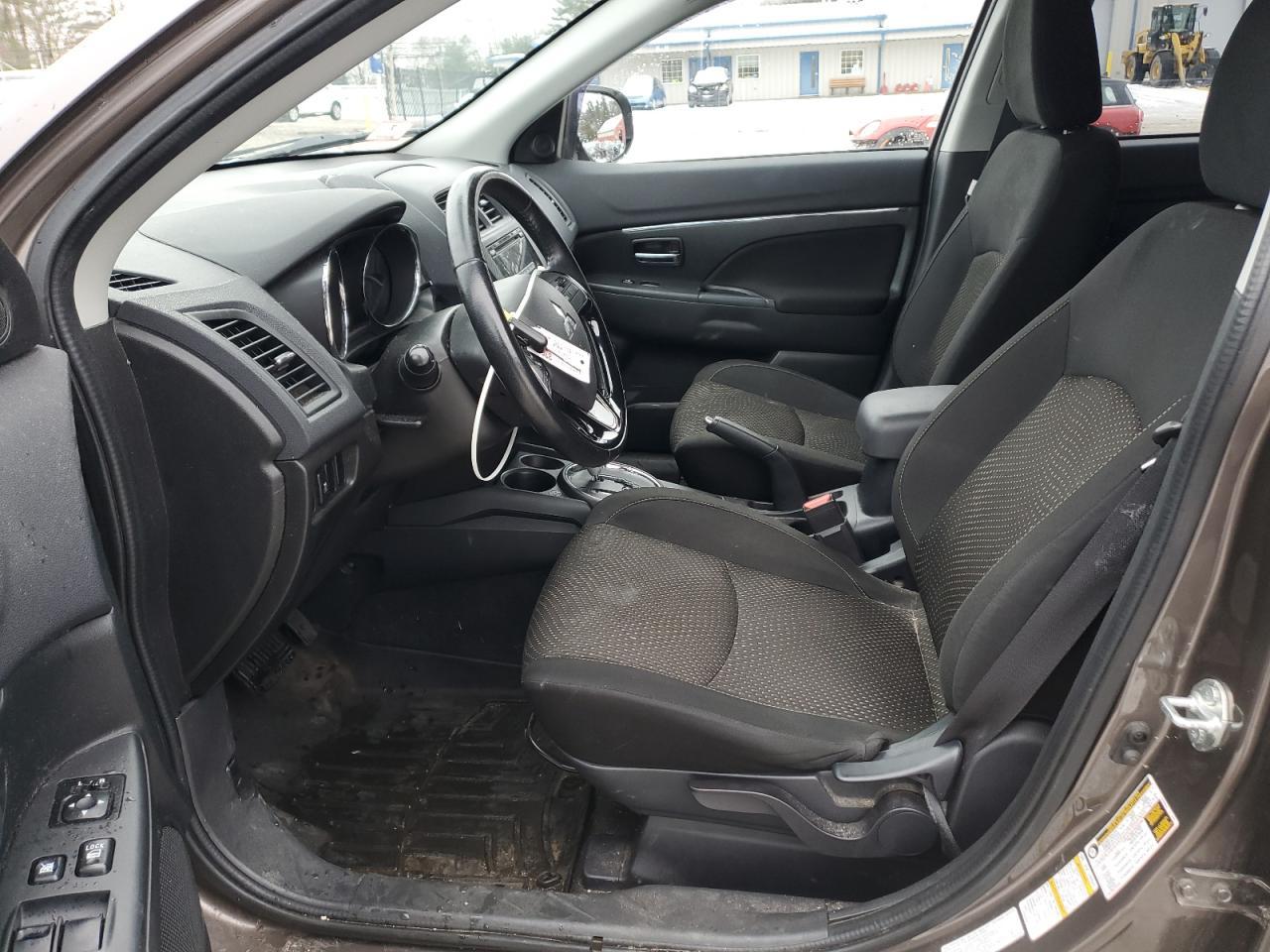 2016 Mitsubishi Outlander Sport Es - Image 7