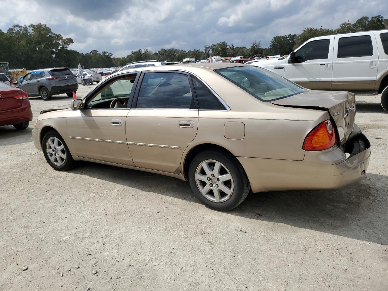 2001 Toyota Avalon Xls - Фото 2