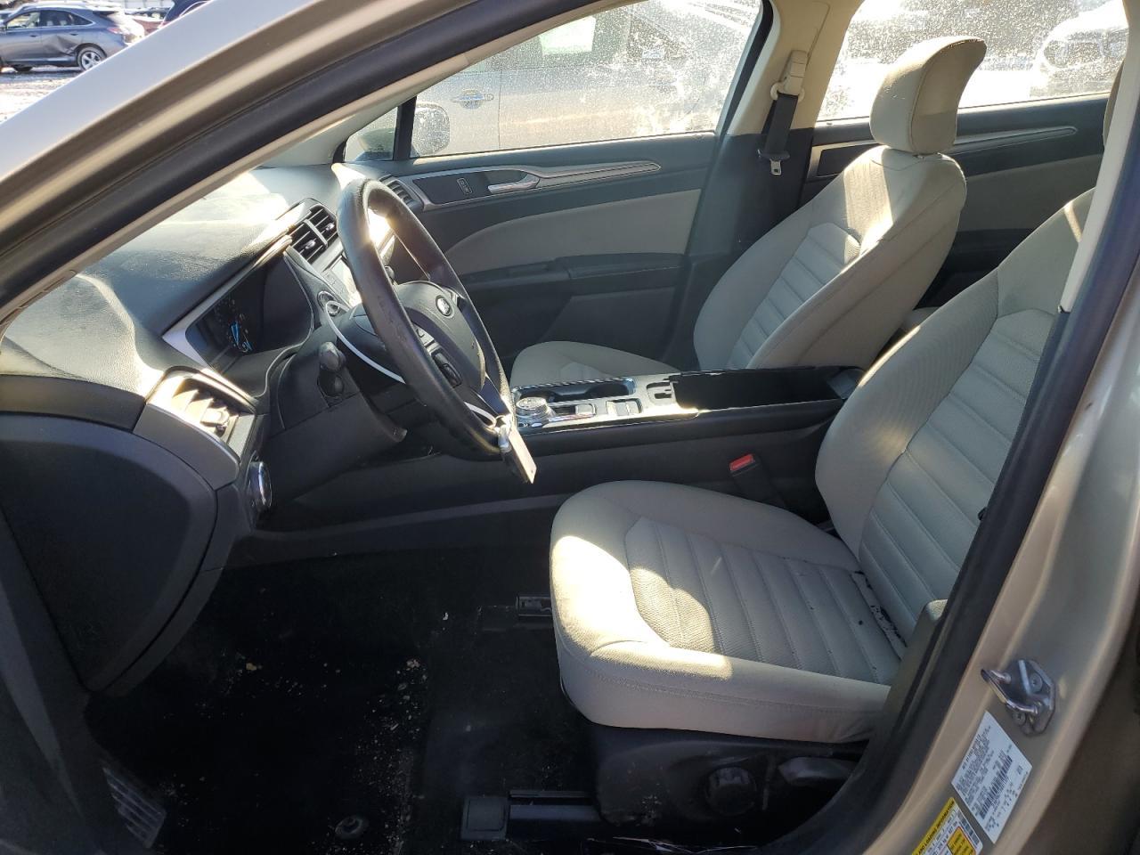 2017 Ford Fusion S - Фото 7