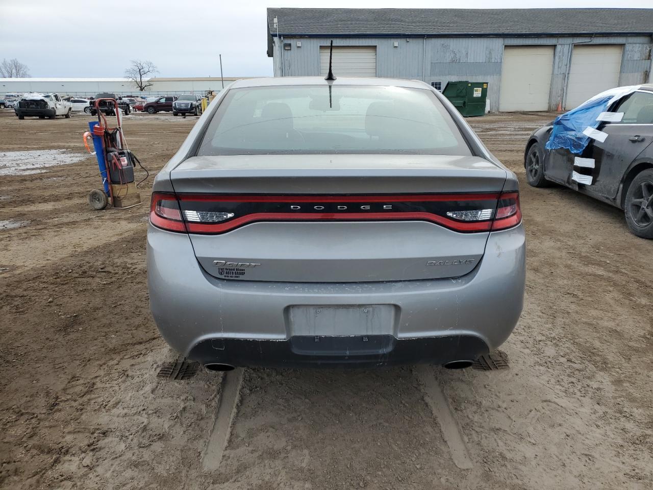 2015 Dodge Dart Sxt - Image 6