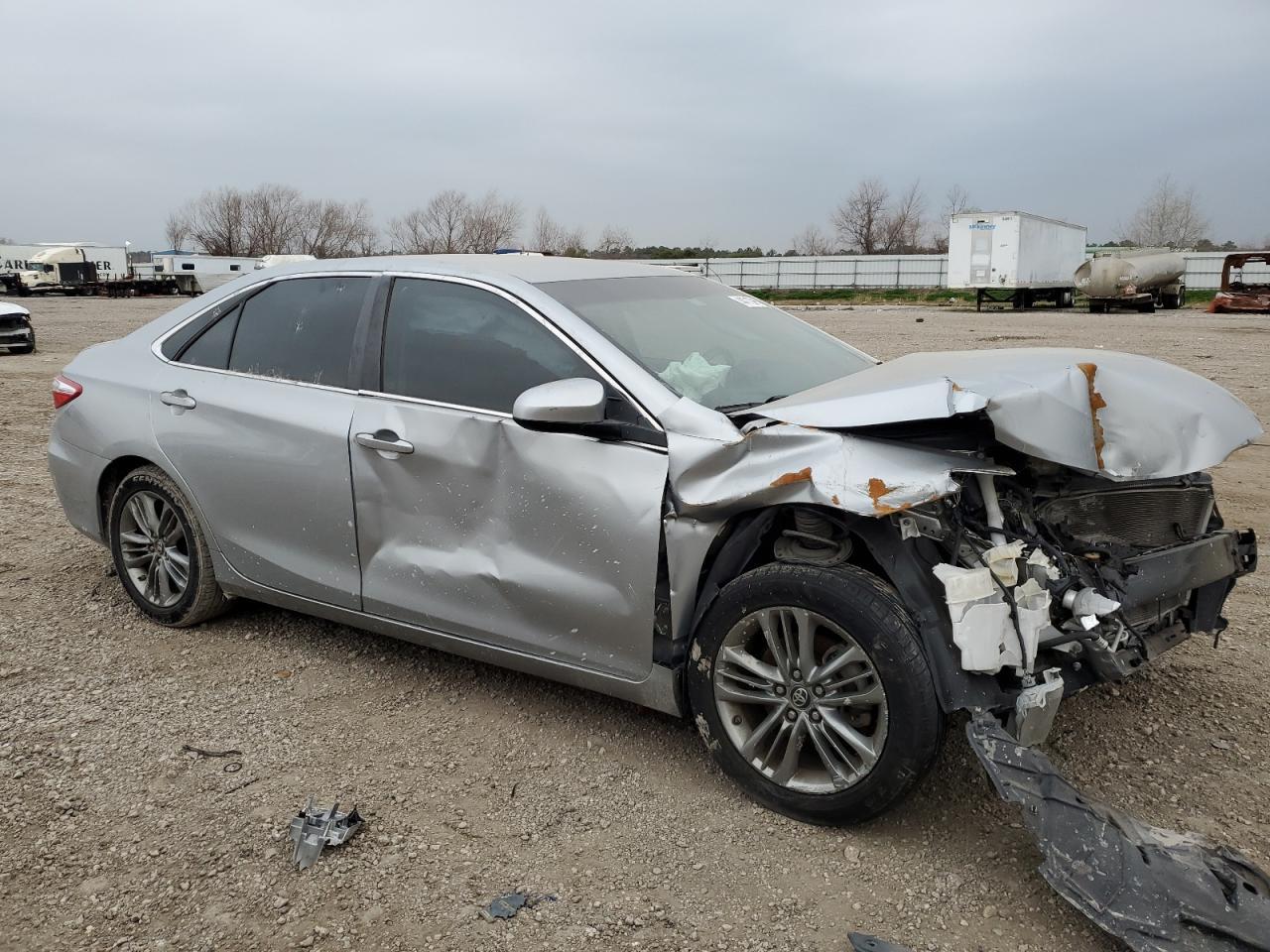 2017 Toyota Camry Le - Фото 4