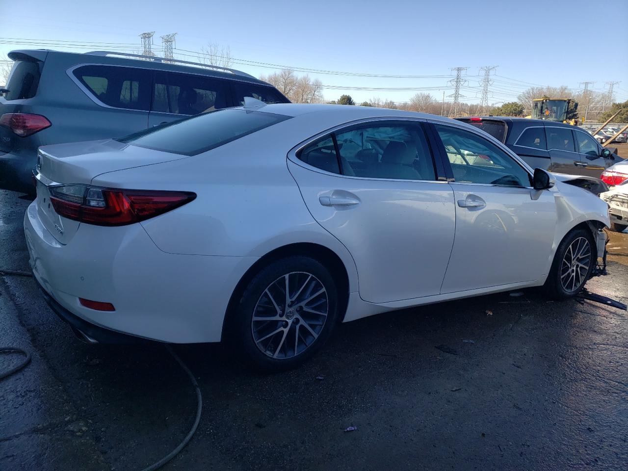 2016 Lexus Es 350 - Фото 3