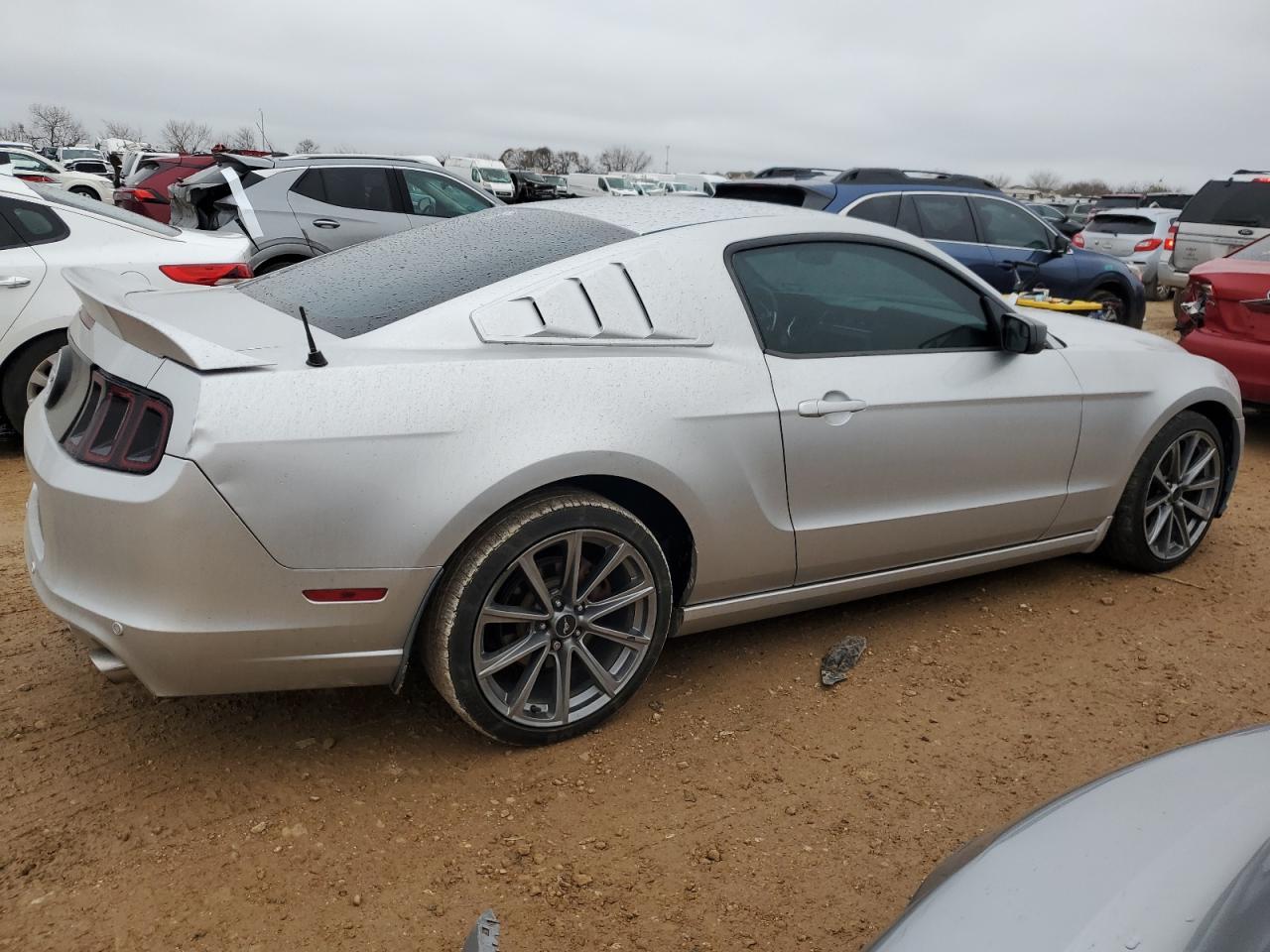 2014 Ford Mustang - Фото 3