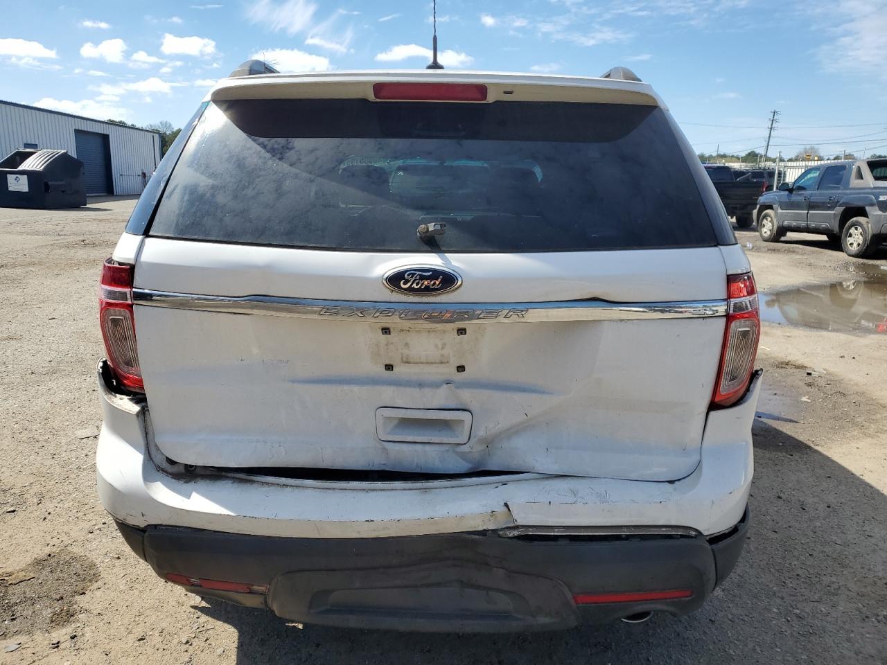 2013 Ford Explorer - Image 6