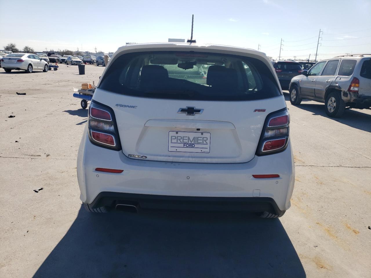 2020 Chevrolet Sonic Lt - Фото 6