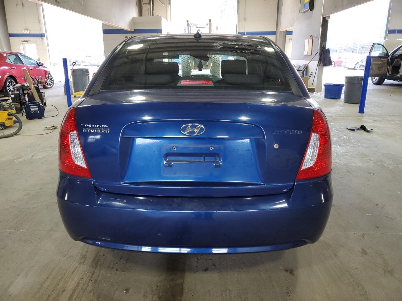 2011 Hyundai Accent Gls - Фото 6