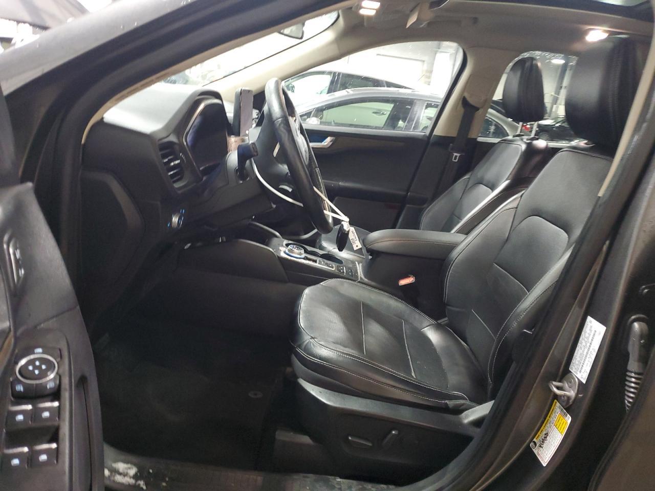 2020 Ford Escape Titanium - Image 7