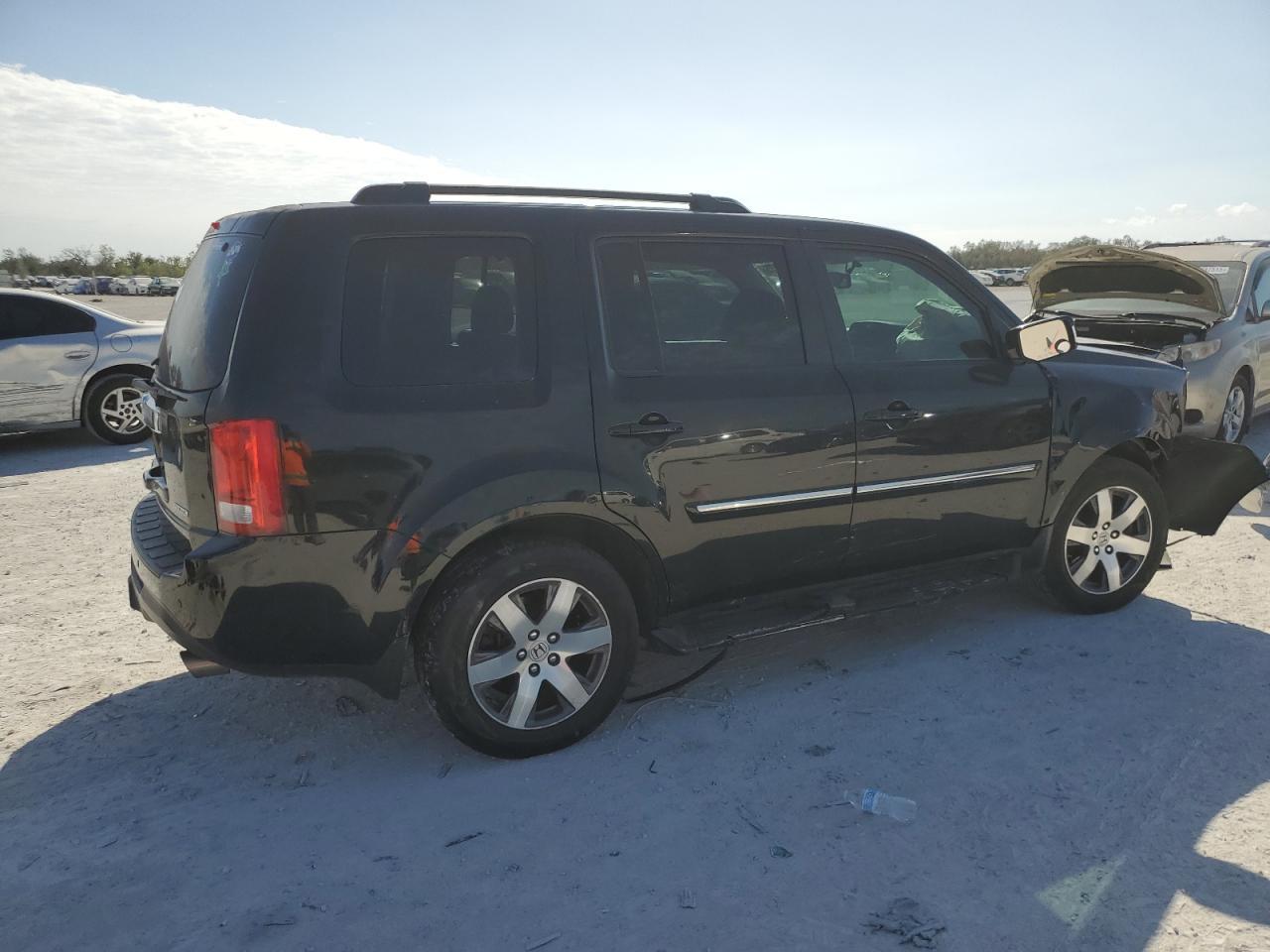 2015 Honda Pilot Touring - Image 3