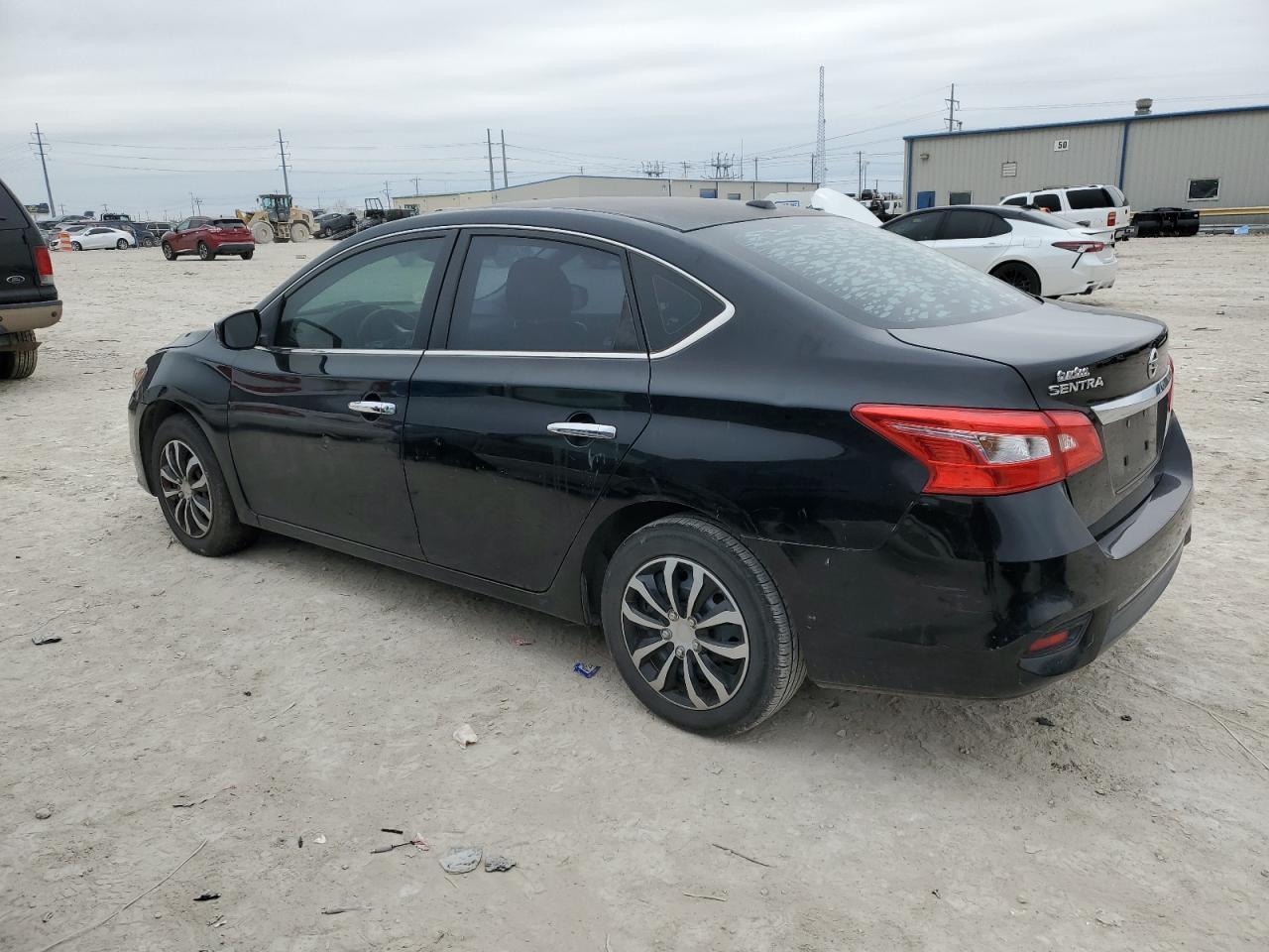 2017 Niss Sentra S - Image 2